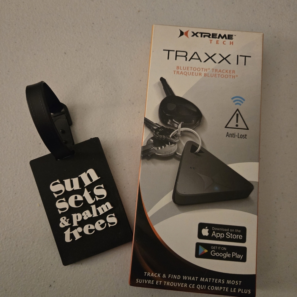 Bluetooth Tracker and Luggage Tag